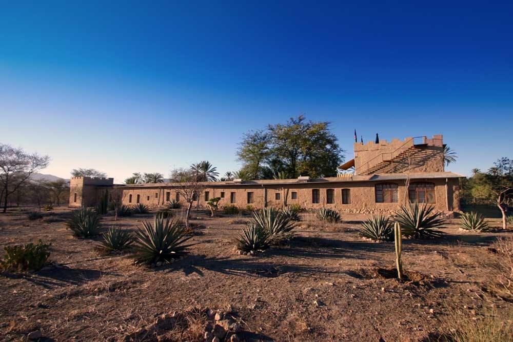 Fort Sesfontein Lodge & Safaris Exterior photo